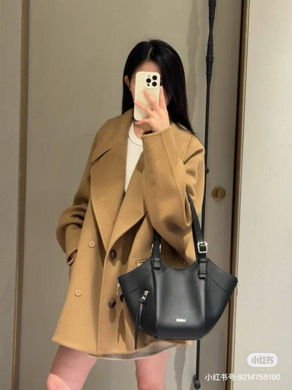 Loewe 
Master
320 dhs🪙🌨️

Zain228
♥️♥️♥️