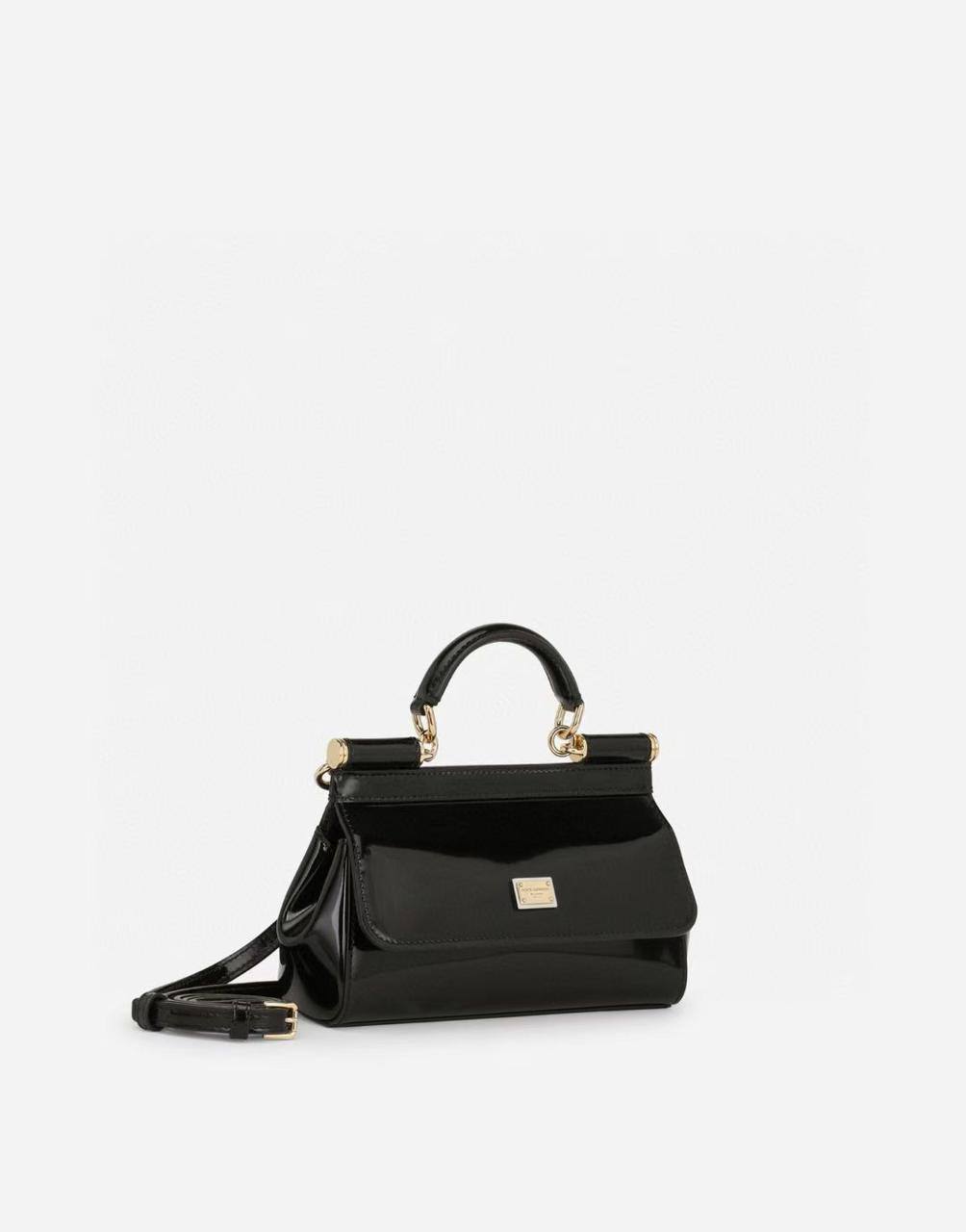 D&G - Gucci
Master ++++
For Price 👇 WTSP Text Zain 0568585901

Zain111
♥️♥️♥️
