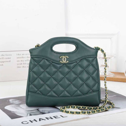 Chanel
90 dhs✅
With box
Limited stock

Zain219
♥️♥️♥️