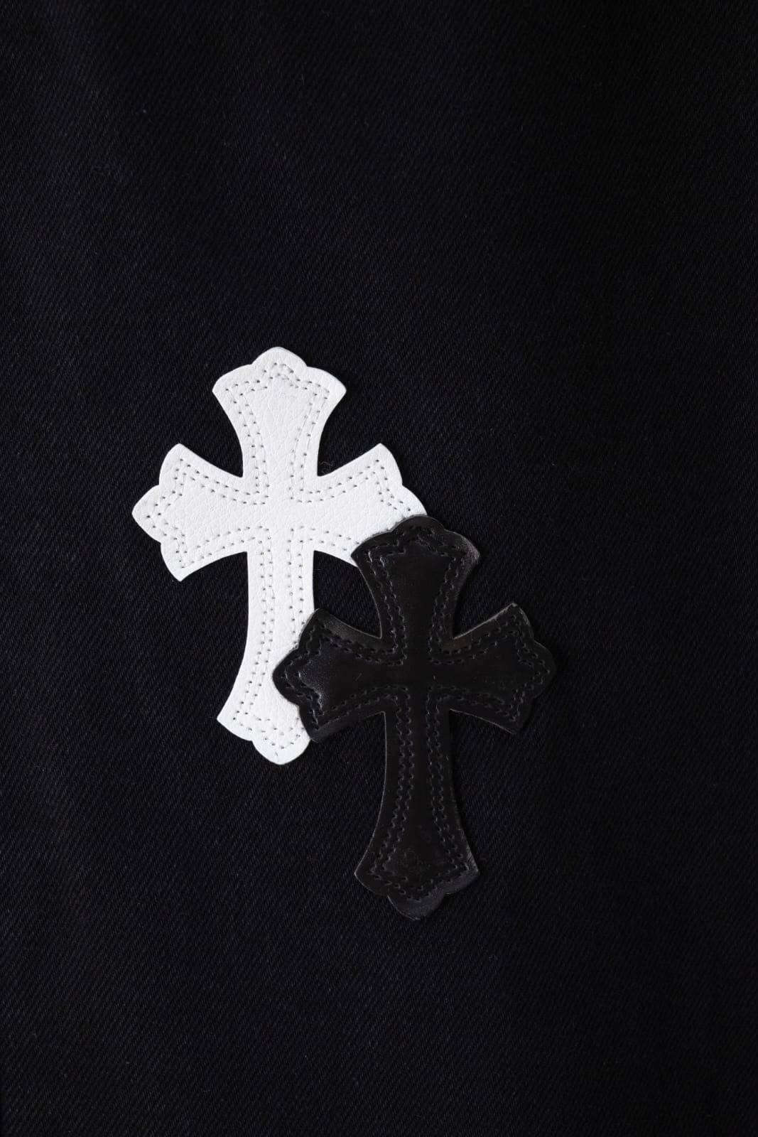 CHROME HEARTS

Super Master quality

Sizes: 28 to 34
450 dhs🇦🇪🇦🇪

Zain330
♥️♥️♥️
