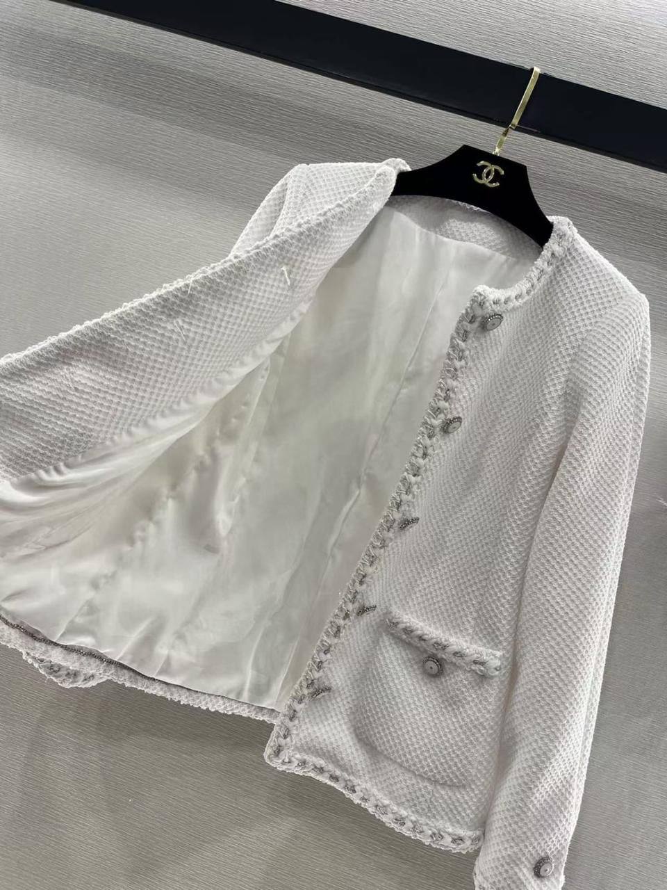 *New collections*                                                
CHANEL
*Super Master quality*
*Sizes: S M L XL* 
860 dhs✅

Zain308
♥️♥️♥️