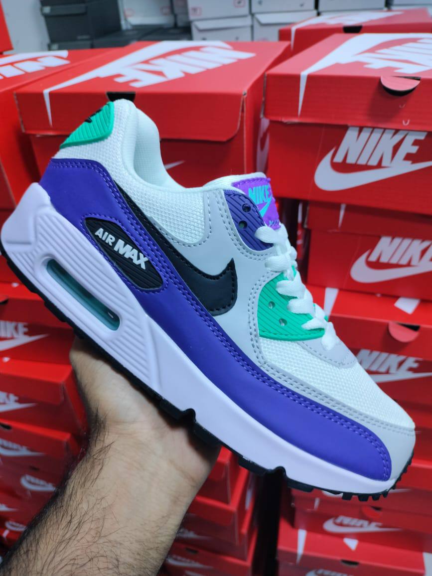 Air Max
Size 36 to 45
90 dhs🪙💕

Zain05
♥️♥️♥️