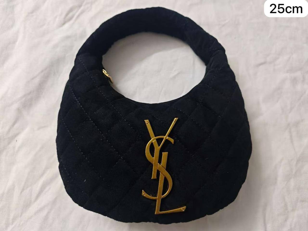 💝 YSL Icarino
1️⃣ First quality +🎁
Size : 25 * 17 cm
85 dhs✅
with box 🎁

Zain115
♥️♥️♥️