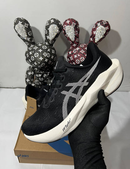 ASICS NOVABLAST 6 🤩
40-45 AVAILABLE 
215 dhs🇦🇪🇦🇪

Zain242
♥️♥️♥️