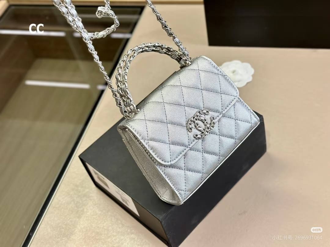 Chanel
Master💓💓
230 dhs✅

Zain10
♥️♥️♥️