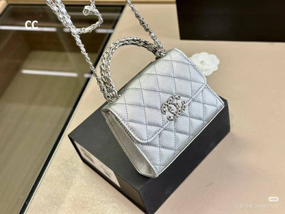 Chanel
Master💓💓
230 dhs✅

Zain10
♥️♥️♥️