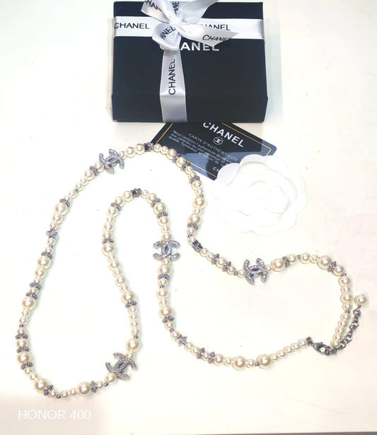 Chanel
150 dhs💓

Zain122
♥️♥️♥️