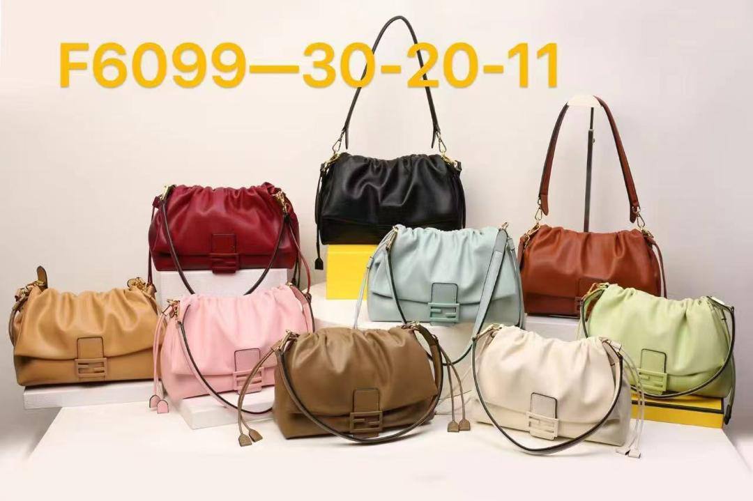 Fendi
100 dhs❣️ 
high quality 30cm

Zain26
♥️♥️♥️