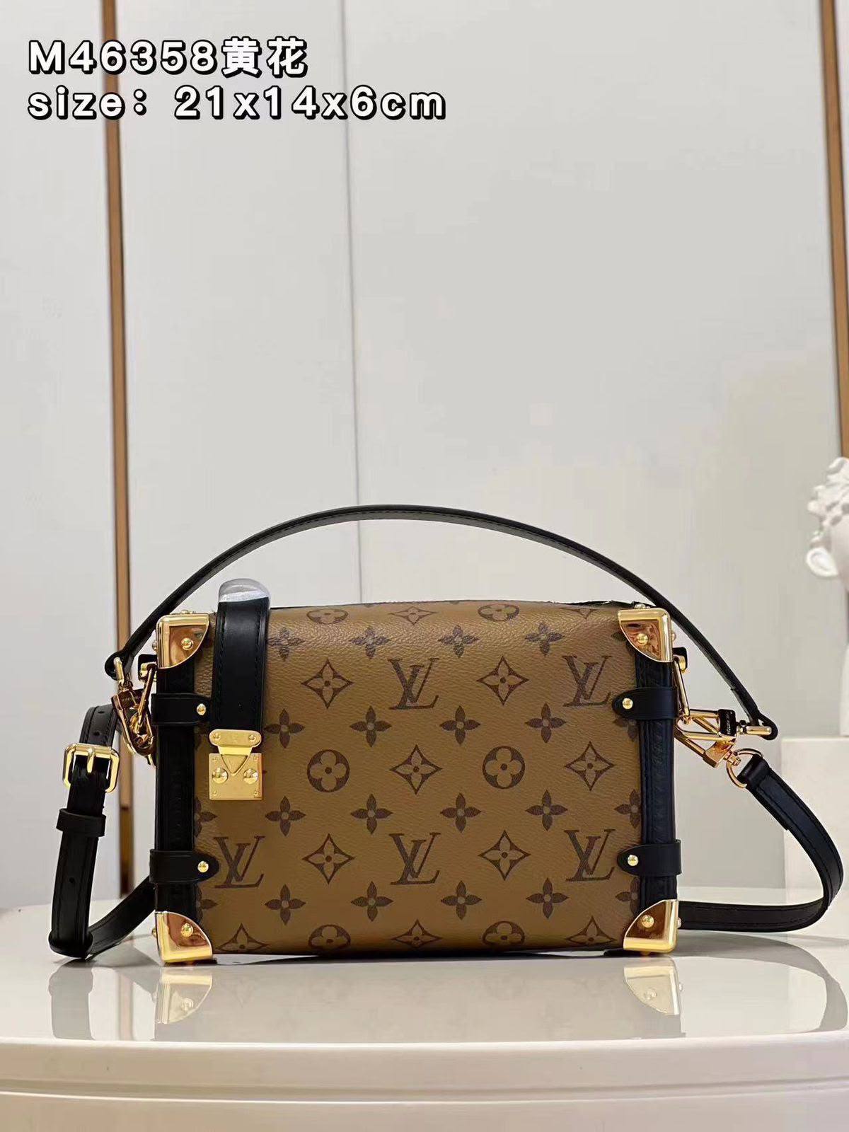 LV
SIZE 
23cm

With BOX
115 dhs🇦🇪🇦🇪🇦🇪

Zain244
♥️♥️♥️