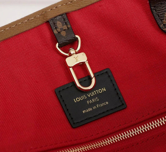 LV
ONTHEGO NEW CAME GOOD QUALITY 
110 dhs✅
Size:41cm

Zain295
♥️♥️♥️