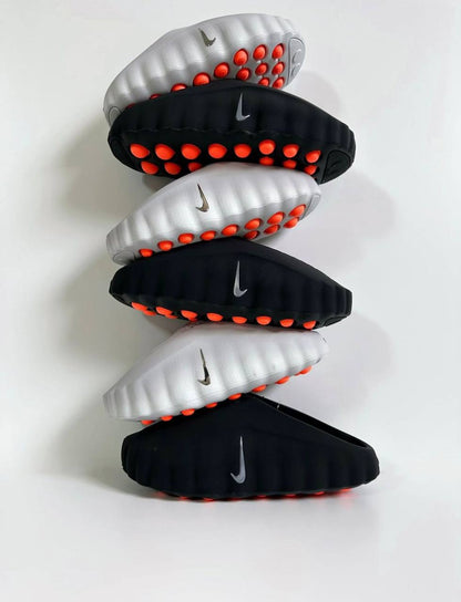 Nike Slippers, High Quality 
Size 36 To 45
170 dhs✅

Zain183
♥️♥️♥️