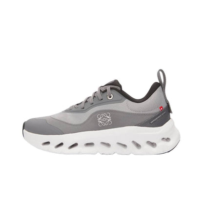 LOEWE + ON Cloudtilt 2.0 Grey 
40-45 AVAILABLE 🤩
210 dhs❣️

Zain242
♥️♥️♥️