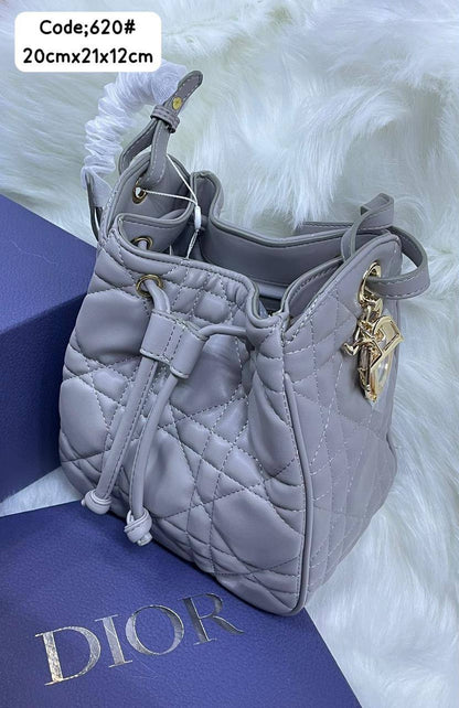 Dior
100 dhs✅ 
with box

Zain72
♥️♥️♥️
