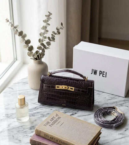 Valentino - JW PEI - BOTTEGA - D&G - PRADA - PATEK - Chanel - Fendi - Dior - MK - Loro Piana - LV - Aquazzura - Jimmy Choo - Christian Louboutin - Van Cleef - APM - Rolex - Cartier - Hermes - Gucci - Polene - ALO - Coach - Loewe - Adidas - Nike - YSL - QC