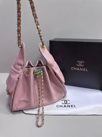 Chanel
with box
High Quality
120 dhs🇦🇪
28 CM

Zain136
♥️♥️♥️