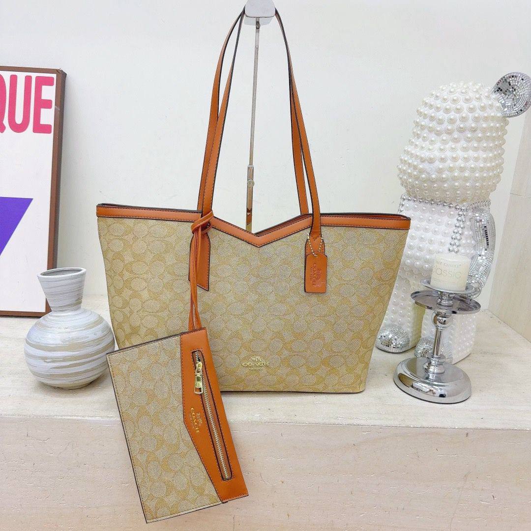 Coach ᴛᴏᴛᴇʙᴀɢ
ᴢɪᴘᴘᴇʀ ᴛʏᴘᴇ
sɪᴢᴇ : 47 x 14 x 27 cm

75 dhs🪙💕

Zain31
♥️♥️♥️