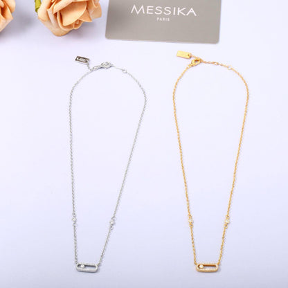 Messika Set* 🌺
Necklace 
Earrings 
Bracelet 
Ring 💍 
💥Master Quality 

140 dhs🪙🌨️
normalbox 📦

Zain48
♥️♥️♥️