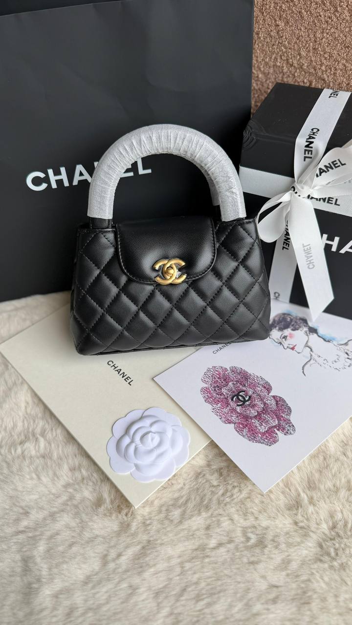 ✨New Chanel Kelly 🌈✨
Size : 19 Cm 
With original Packing 🎁
Vip 🔝
For Price 👇 WTSP Text Zain 0568585901

Zain280
♥️♥️♥️