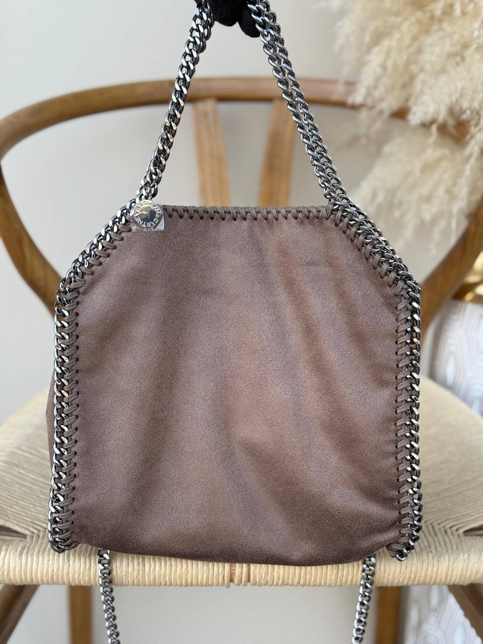 STELLA McCARTENY
25cm
350 dhs✅
Top quality

Zain167
♥️♥️♥️