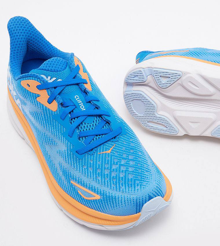 Hoka Clifton 9 ‘Blue’💙
40-45 AVAILABLE 🤩
195 dhs✅

Zain242
♥️♥️♥️