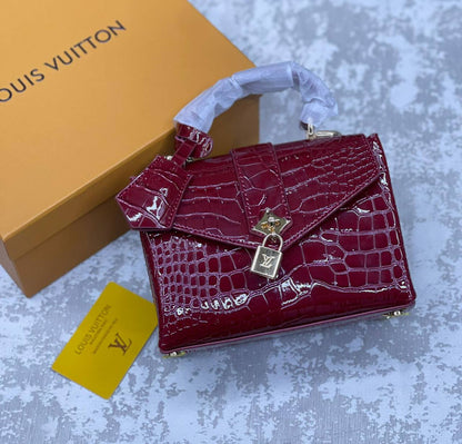 LV
with box
🎁🎁🎁

110 dhs✅

Zain175
♥️♥️♥️