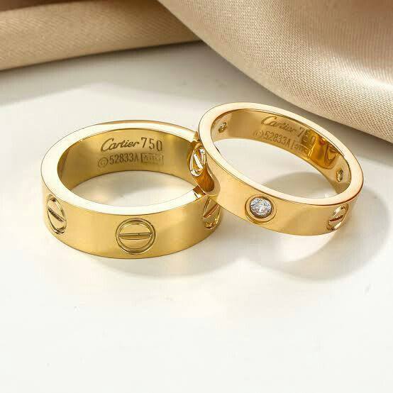 Cartier Ring
Non tarnished 
Size 
6,7,8,9
50 dhs❣️
normal Box 🎁

65 dhs❣️
Master Box🎁

Zain48
💙💙💙
