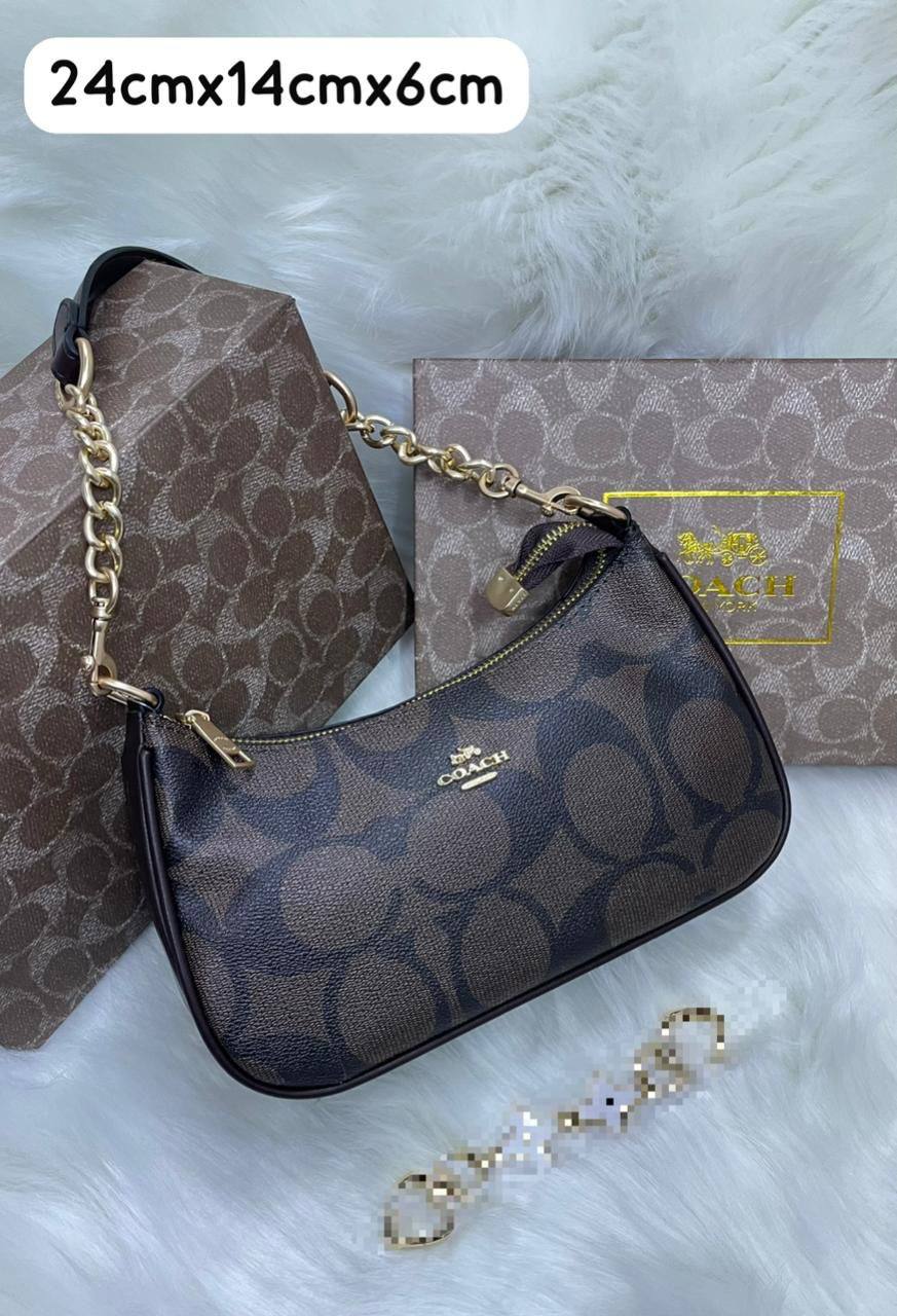 Coach

95 dhs✅ 

with box
🎁🎁🎁

Zain72
♥️♥️♥️