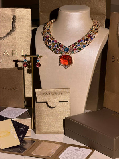 BVLGARI SET
New Collection 
Quality: Super Master 
Non -Tarnish color
For Price 👇 WTSP Text Zain 0568585901

Zain268
♥️♥️♥️