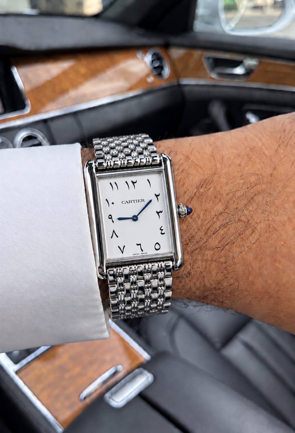 Cartier 

watch unsix (
size36mm) 

good quality 
230 dhs🇦🇪🇦🇪

Zain59
♥️♥️♥️