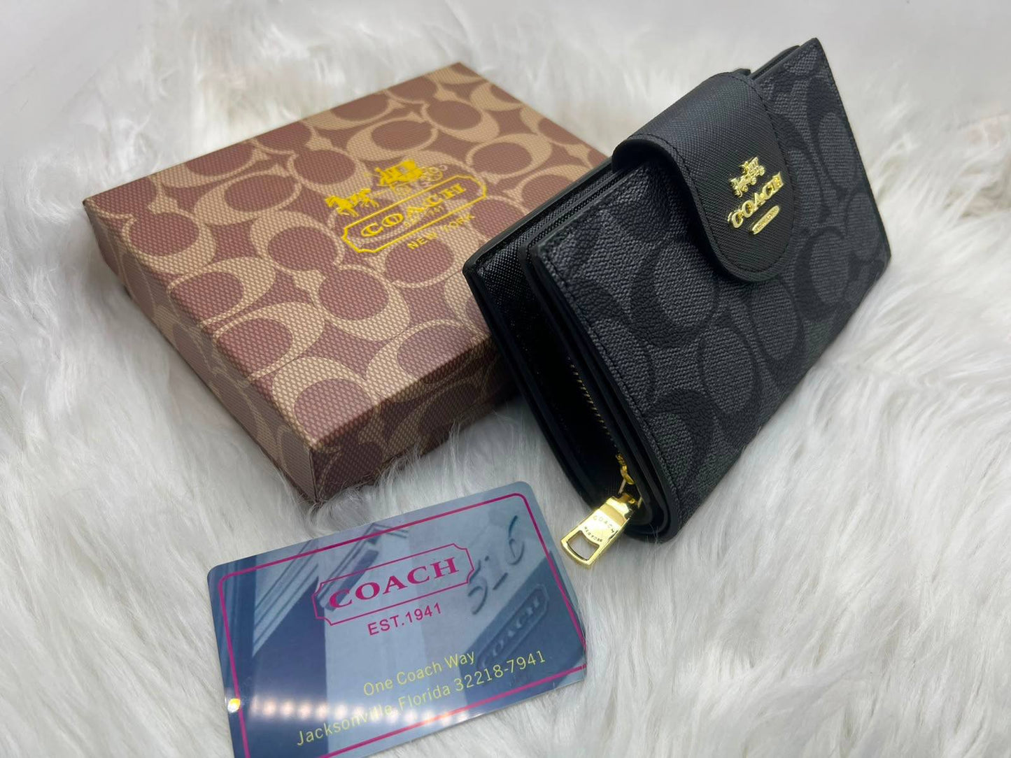 Wallets
60 dhs✅

Zain182
♥️♥️♥️