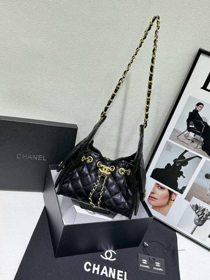 CHANEL 

100 DHS🇦🇪

 with box

Zain90
♥️♥️♥️