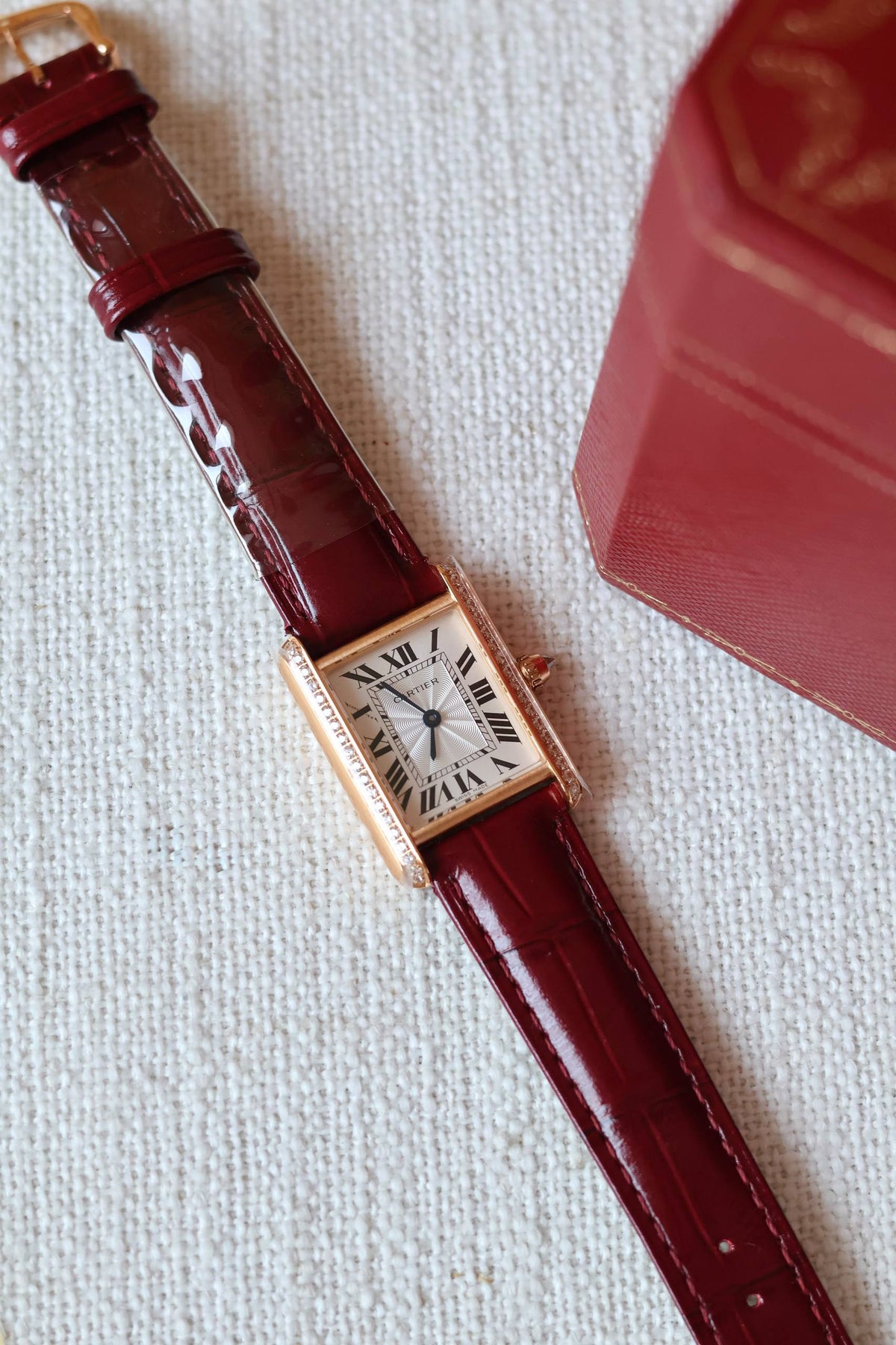 Cartier 
Tank
22mm

For Price 👇 WhatsApp✅
0568585901 
0507557372
0552275751 Owner Zain 👌

Zain326
♥️♥️♥️
