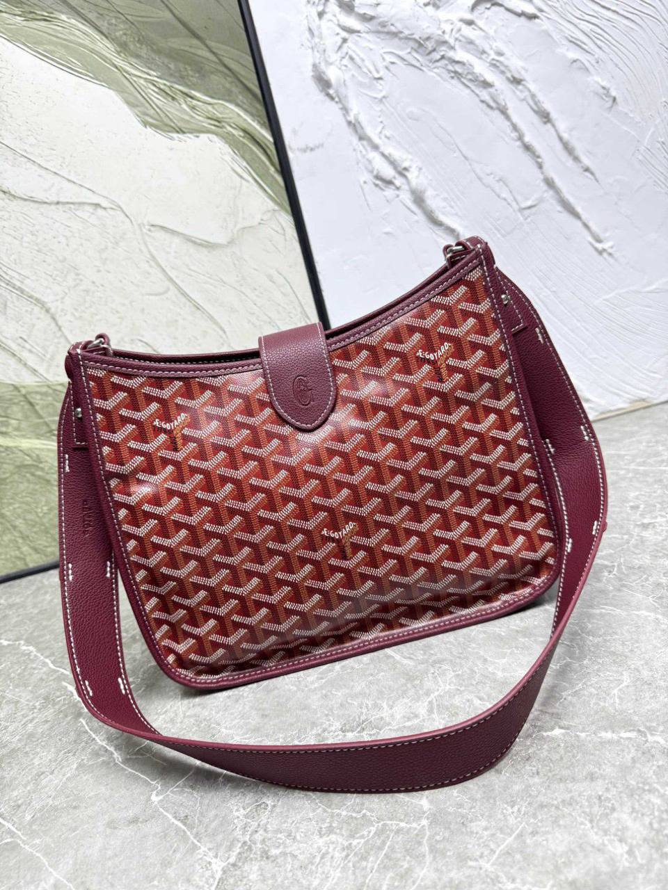 Goyard 🙋🏻‍♀️💕
Master🌺🌺
27cm🫶🏼🫶🏼  
260 dhs💓

Zain297
♥️♥️♥️
