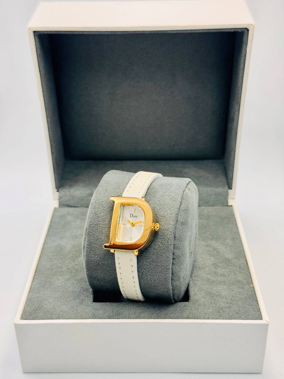 Dior ladies
*New Arrival*🔥
55 dhs🗽

Zain08
♥️♥️♥️