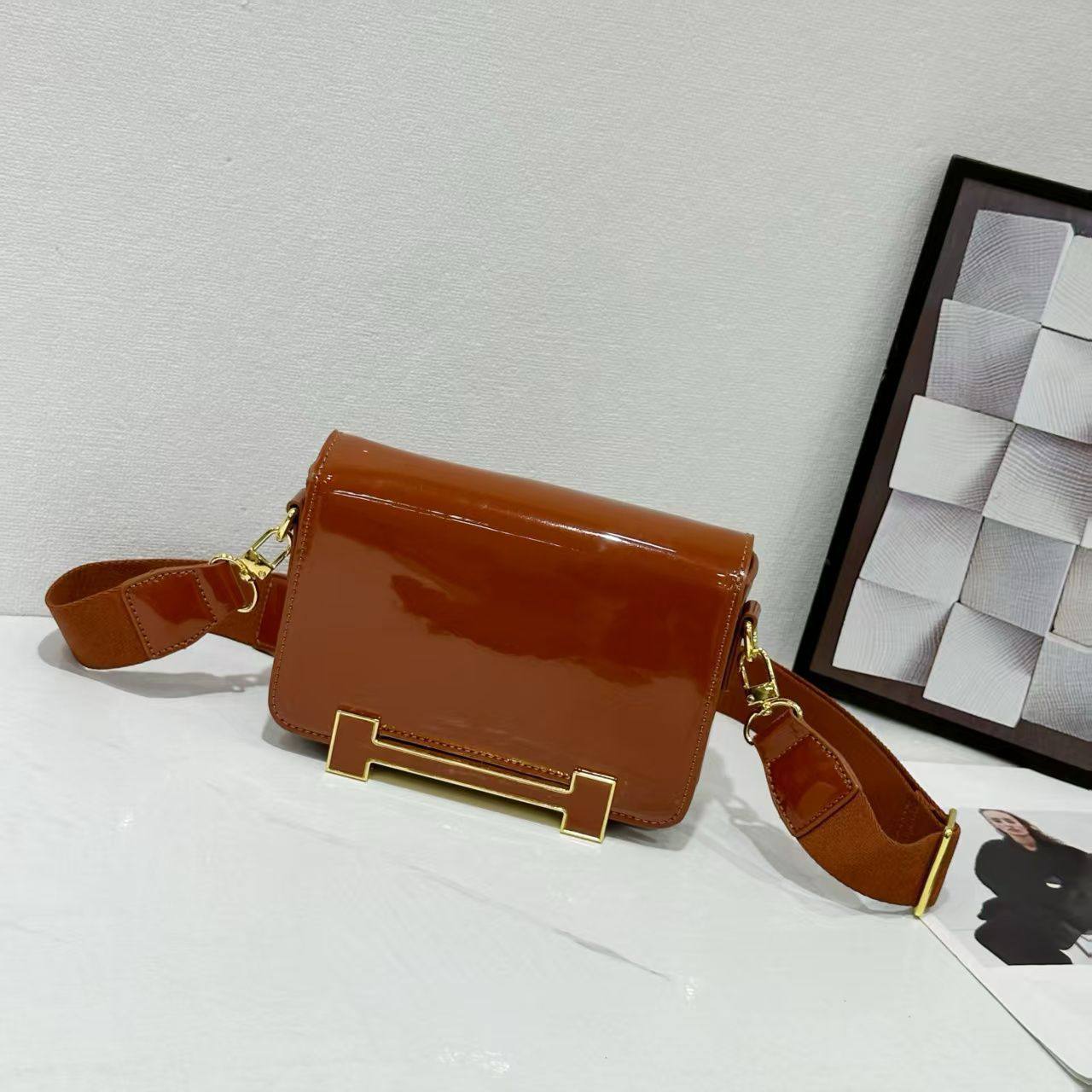 Hermes ✨
Quality 💯

Size20 cm

110 dhs✅

With box 📦

Zain70
♥️♥️♥️