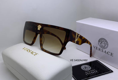 Master quality 
sunglasses 
180 dhs❣️

Zain126
♥️♥️♥️