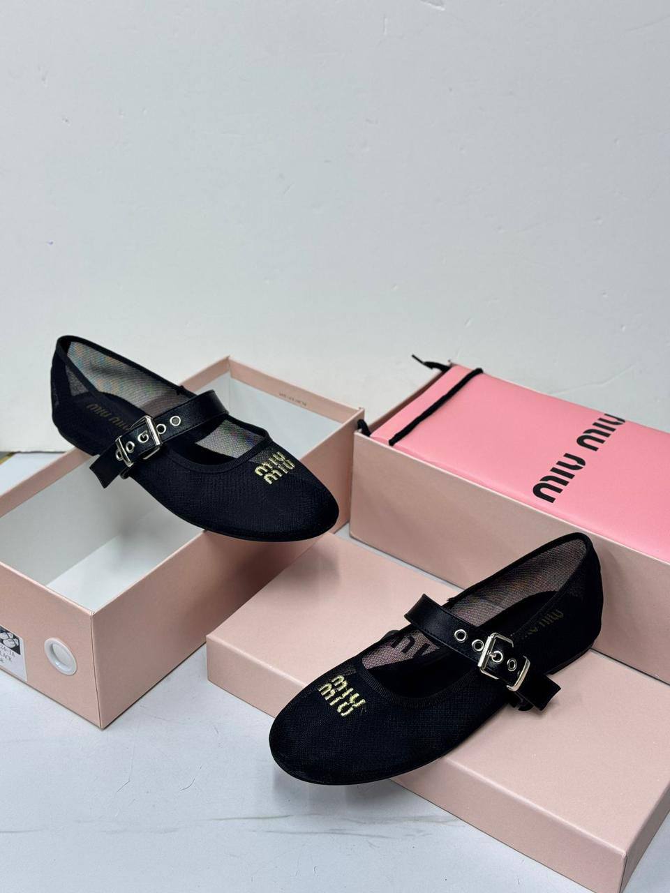 Miu Miu

💯high quality
Size 36-37-38-39-40-41
105 dhs💓

Zain86
♥️♥️♥️
