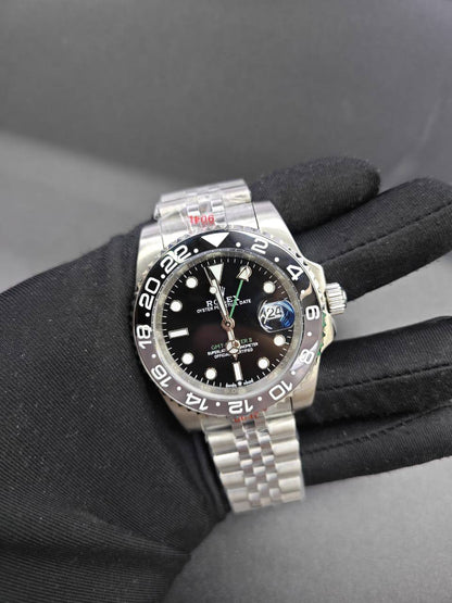 Rolex
 automatic for mens
240 dhs🇦🇪🇦🇪

Zain25
♥️♥️♥️