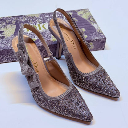 New Coming 

Dior Lady Heel👠
115 dhs🇦🇪

Size:36-41

Withbox & paper Bag🛍️

Zain40
♥️♥️♥️