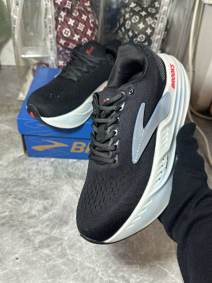 BROOKS Glycerin Max sneakers ‘Black sky blue’
36-45 AVAILABLE 
240 dhs✅

Zain242
♥️♥️♥️