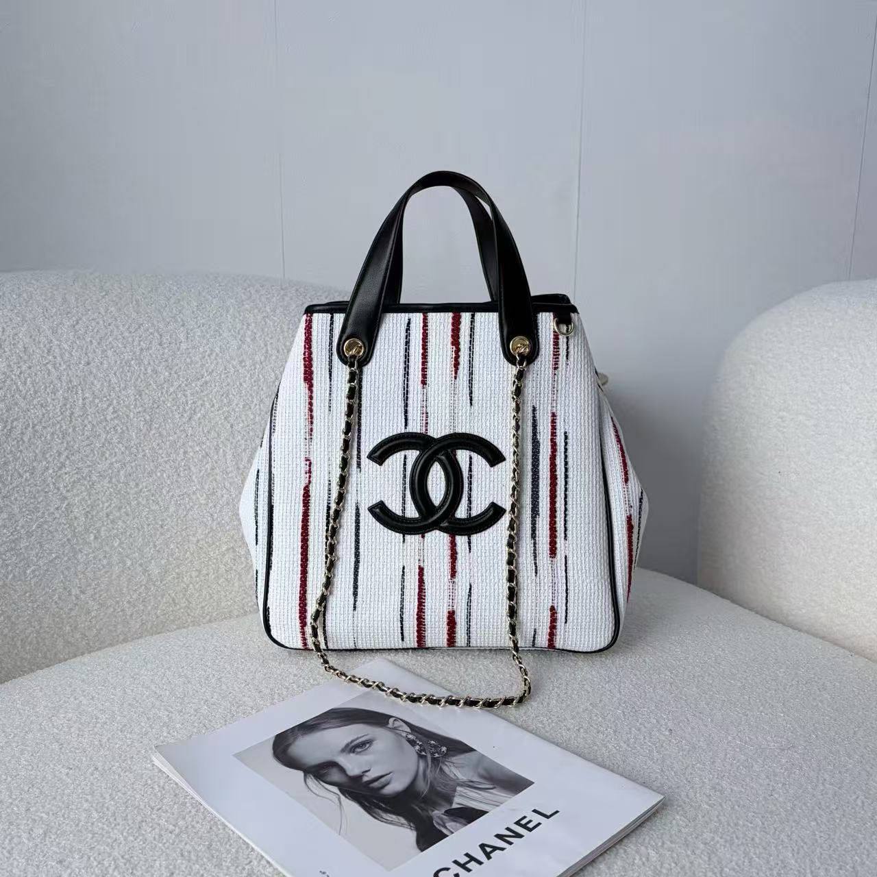 Chanel

360 dhs🇦🇪🇦🇪🇦🇪

Zain141
♥️♥️♥️