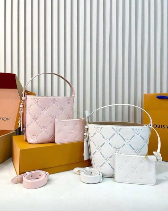 LV
All In BB
Monogram  Empreinte
master quality 
16*18*12 cm with double box 📦 
420 dhs🇦🇪🇦🇪

Zain95
♥️♥️♥️