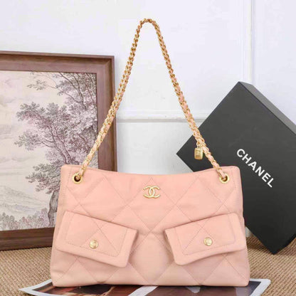 CHANEL NEW CAME 
HIGH QUALITY 
110 dhs🇦🇪🇦🇪
Size:38cm

Zain295
♥️♥️♥️