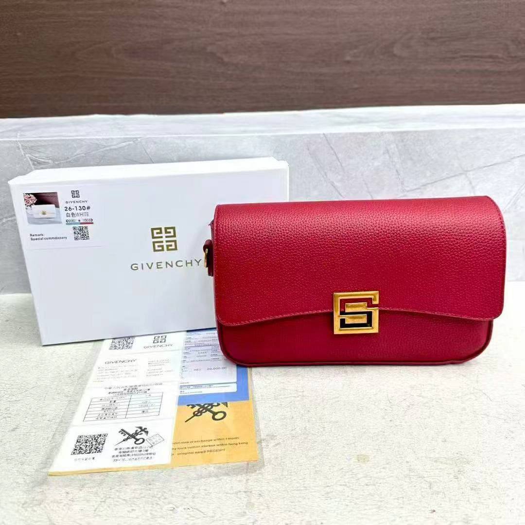 Givenchy 

With box 
70 dhs🇦🇪🇦🇪

Zain232
♥️♥️♥️