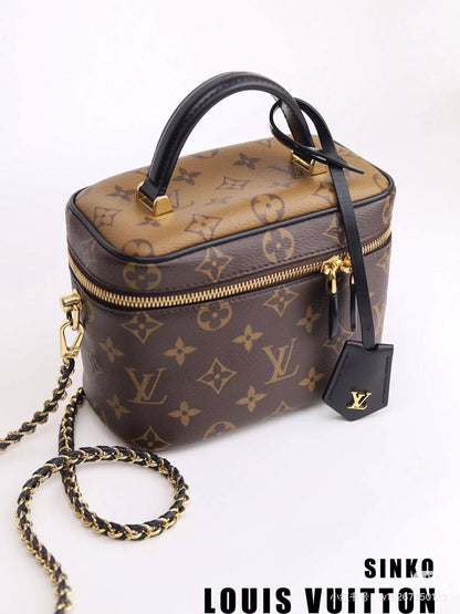LV

90 dhs🗽

with box
🎁🎁🎁

Zain07