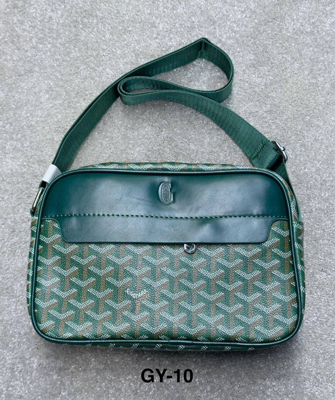 Bags
80 dhs✅

Zain182
♥️♥️♥️