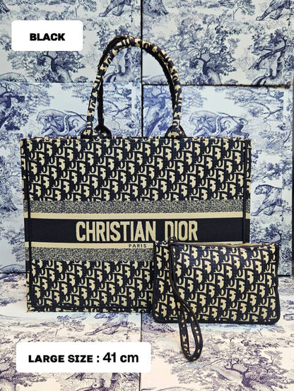 CHRISTIAN DIOR
ʙᴏᴏᴋᴛᴏᴛᴇ ᴛᴏᴛᴇʙᴀɢ
ᴡɪᴛʜ ᴢɪᴘᴘᴇʀ ᴘᴏᴜᴄʜ
ᴄᴀɴᴠᴀs ᴇᴍʙʀᴏɪᴅᴇᴅ 
sɪᴢᴇ : 41 cm

105 dhs❤️

Zain31
♥️♥️♥️