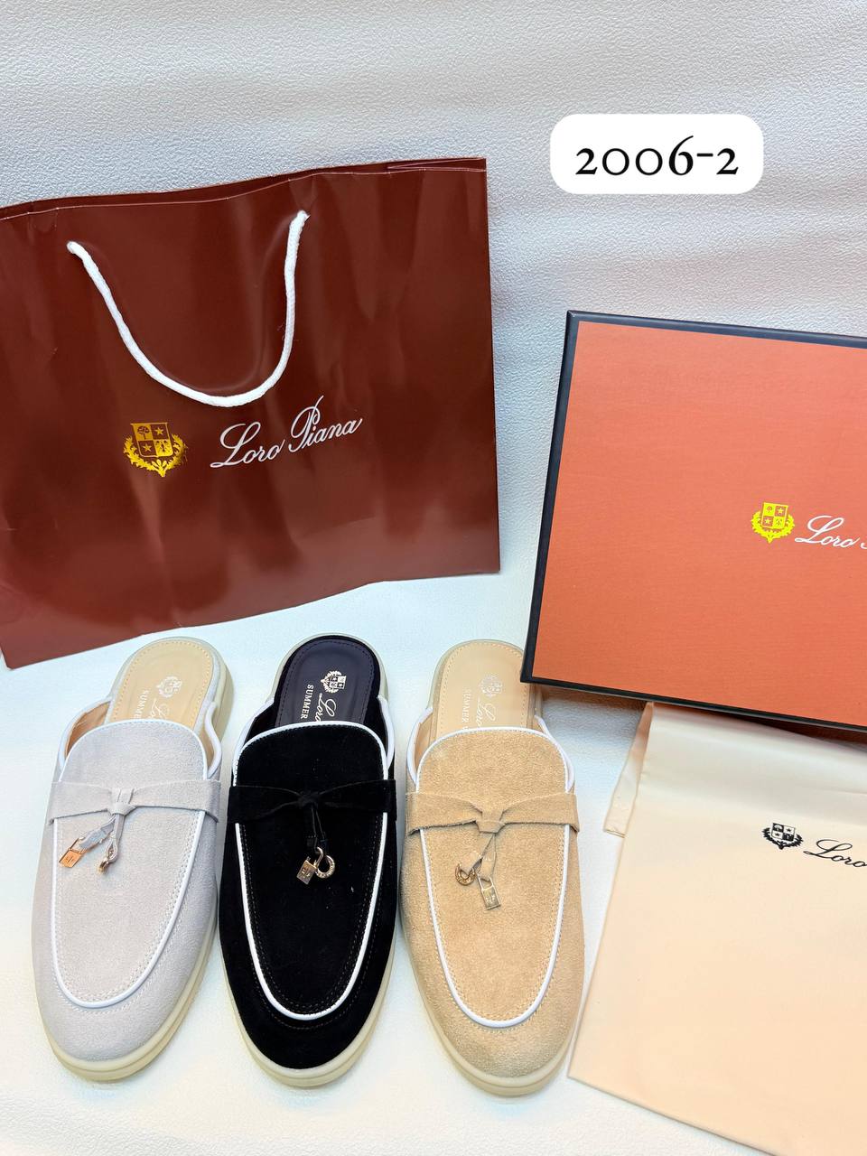 2nd model
Loro piana ladies 
Size 36to41
120 dhs🪙💕

Zain236
♥️♥️♥️