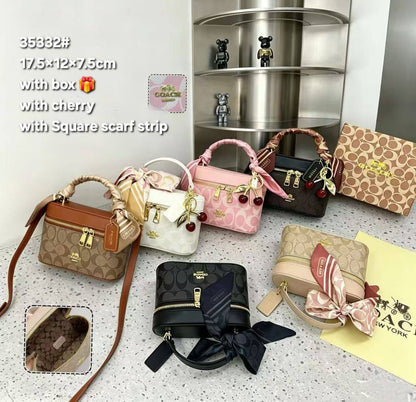 Coach  

With box 🎁
70 dhs🇦🇪🇦🇪

Zain232
♥️♥️♥️