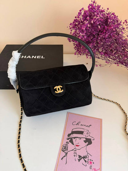 Chanel

270 dhs🇦🇪🇦🇪

Zain134
♥️♥️♥️